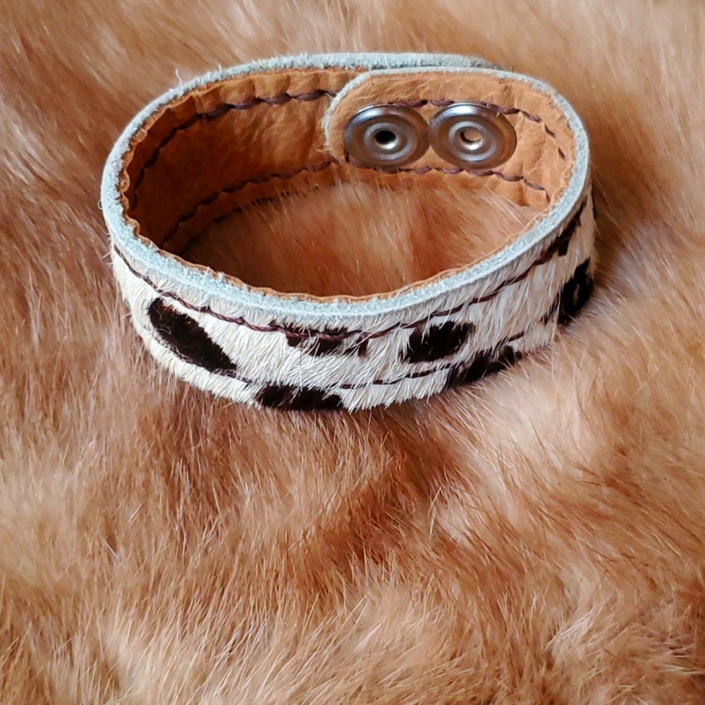 Genuine Leather & Fur Bracelet animal print double snaps